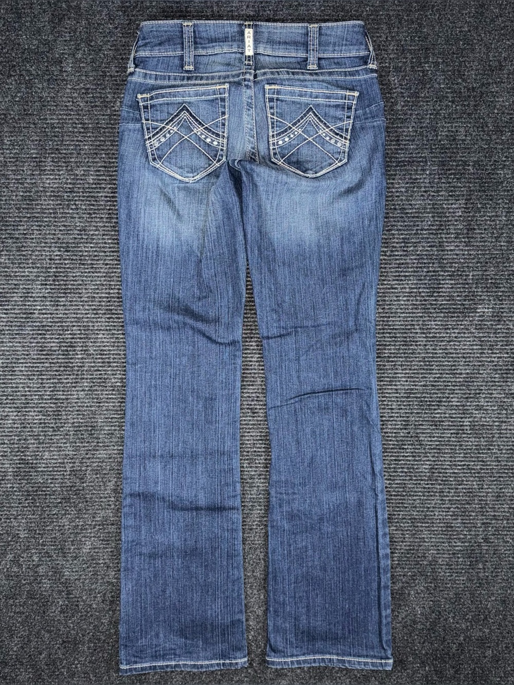 Ariat 26 x 33.5 REAL Mid Rise Stretch Original Boot Cut Blue Jeans 10011683 EUC